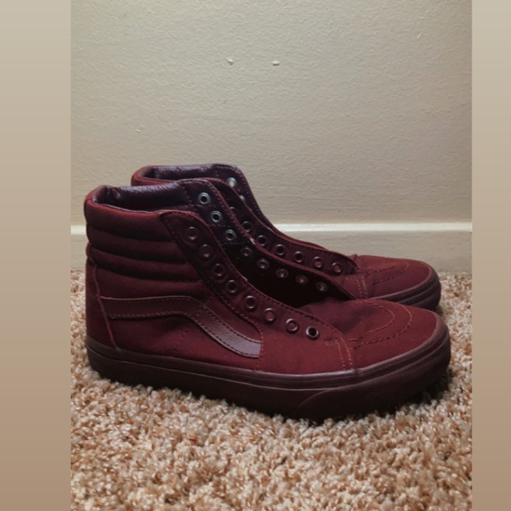 Wine 🍷 Van’s High-Tops gently worn.